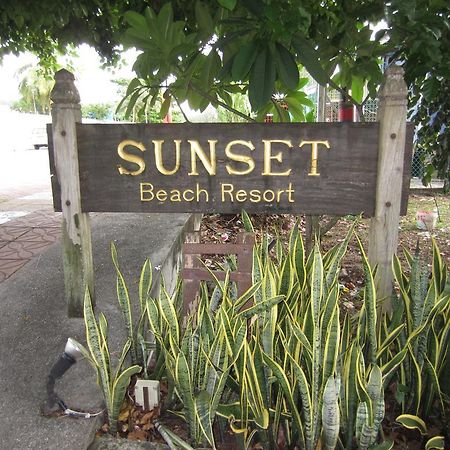 Sunset Beach Resort Pantai Cenang  Esterno foto